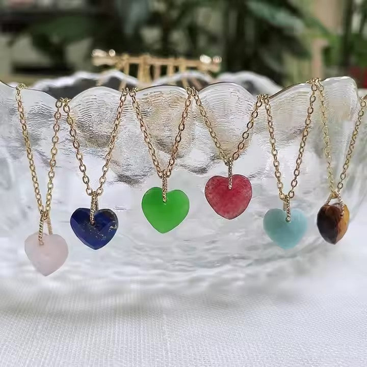【GIRAFFE®】Minimalist Jewelry Rose Quartz Heart Necklace Gemstone Pendant Women Choker Necklace