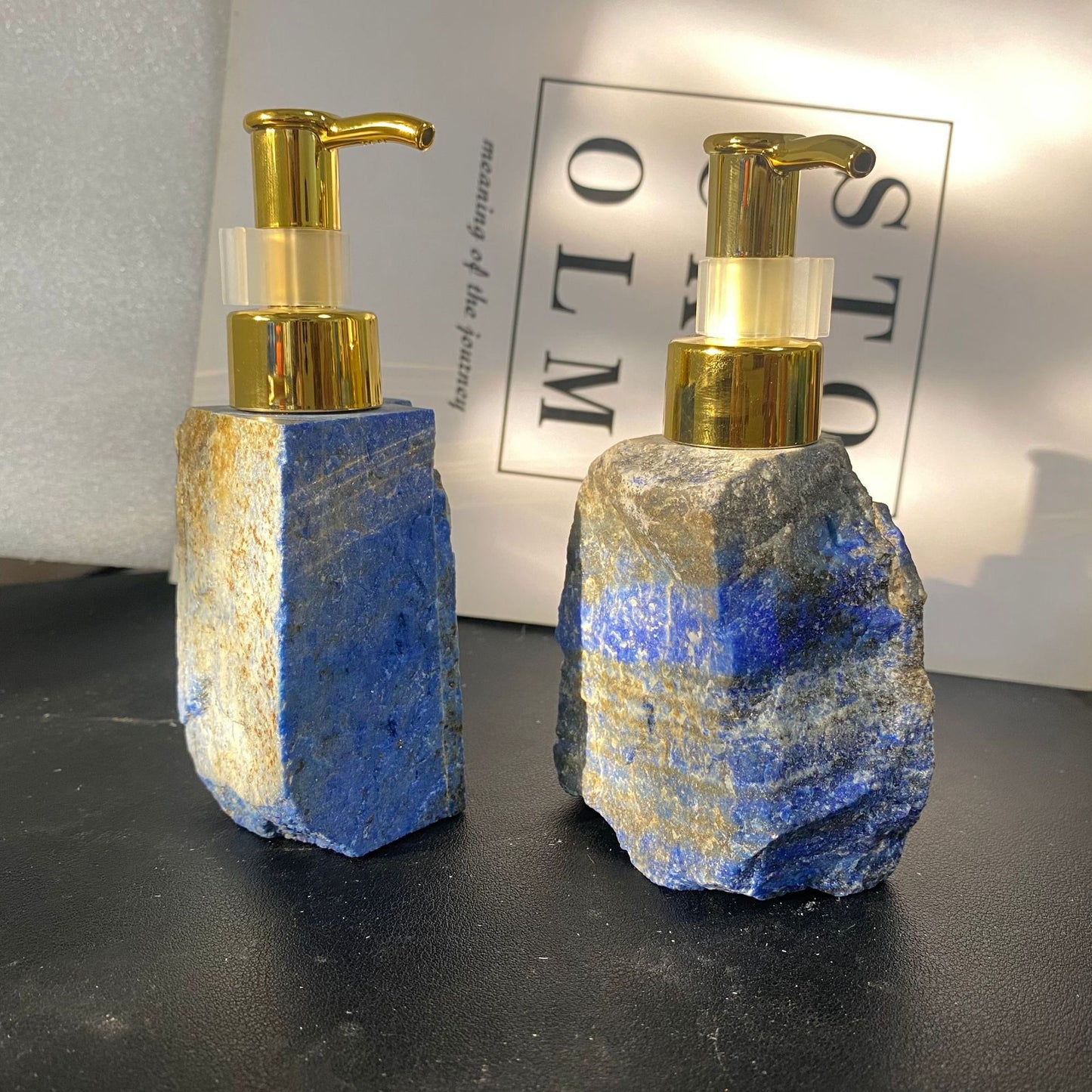 1Pcs Raw Stone Perfume Bottles Dispense Shower Gel Original Stone Crystal Press Bottle