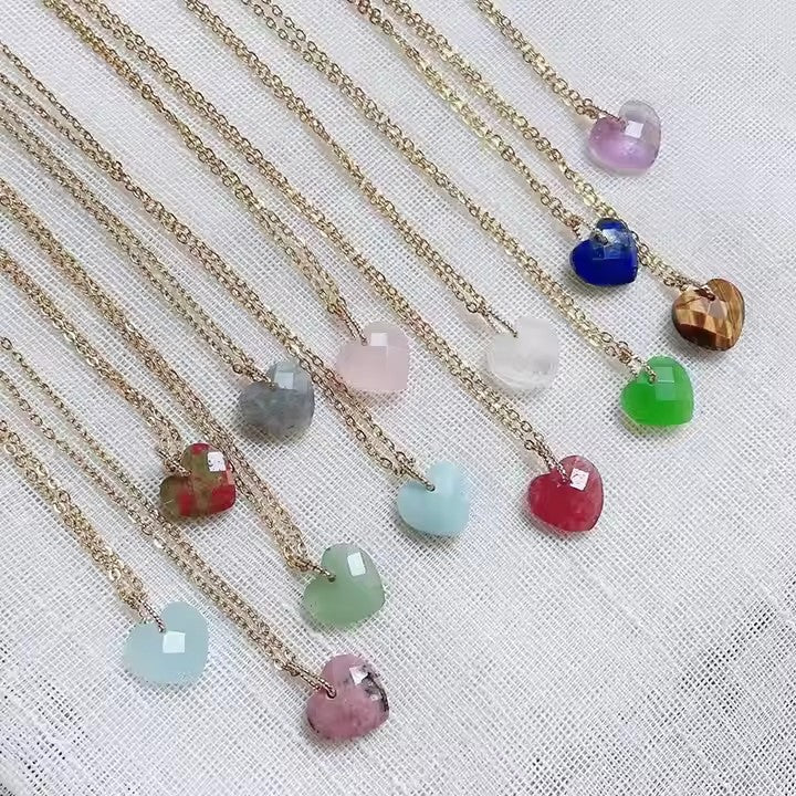 【GIRAFFE®】Minimalist Jewelry Rose Quartz Heart Necklace Gemstone Pendant Women Choker Necklace