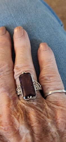Image #1 from giraffejewelly@gmail.com